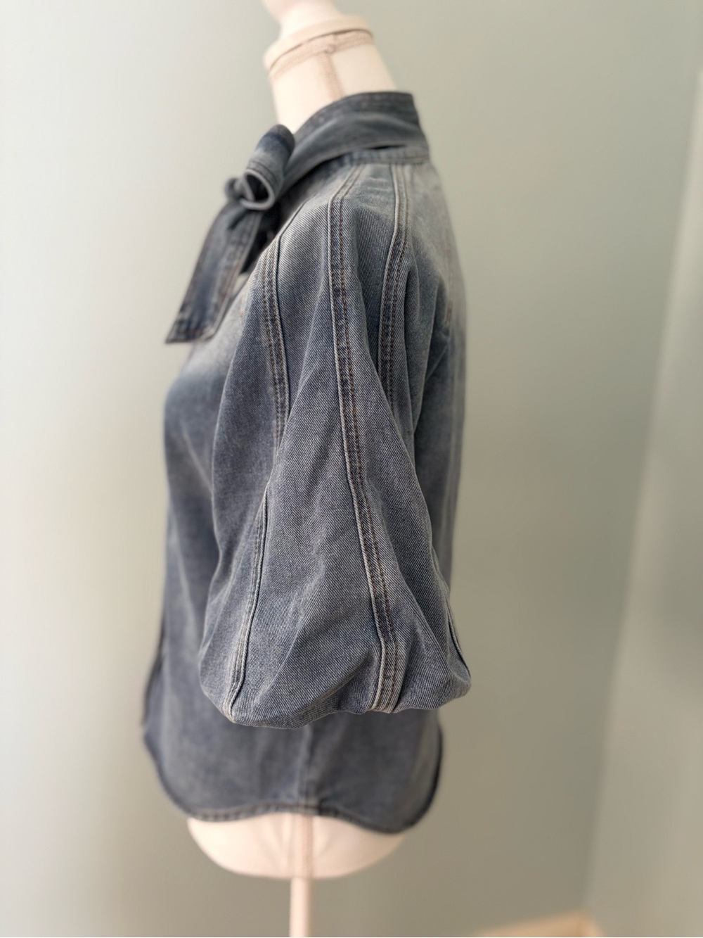 NWT Bailey44 Tie-Neck Puff Sleeve Denim Button-Down Shirt. Zimmerman Inspired. - Picture 3 of 13